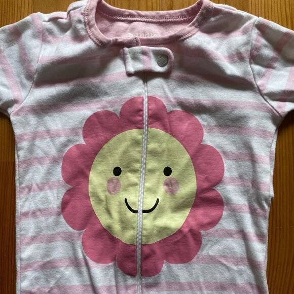 Short sleeve PJ onesie - Picture 2 of 3